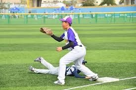 德州扑克中后期策略怎么选（德州扑克中后期策略选择指南）