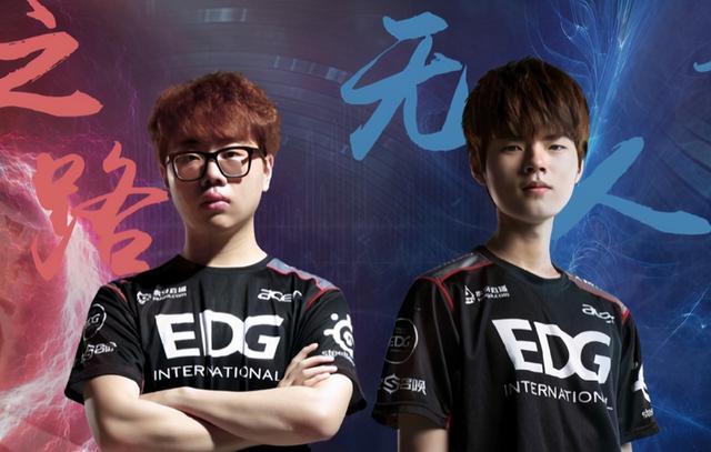 随着时间的 随着时间的